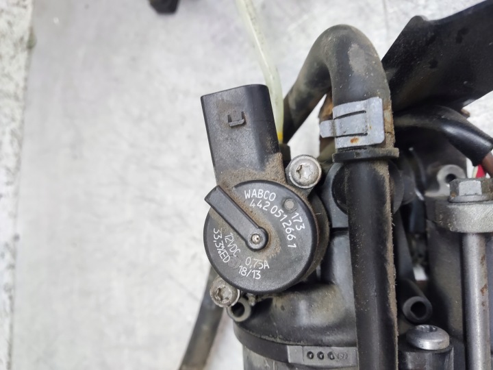 фото №6, Mercedes e клас w212 рестайлінг компресор підвіски airmatic a2123200404