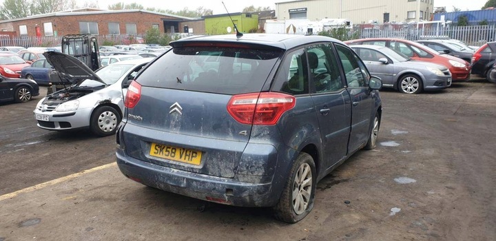 фото №6, Спойлер крышки зад citroen c4 picasso 2008 8742p8