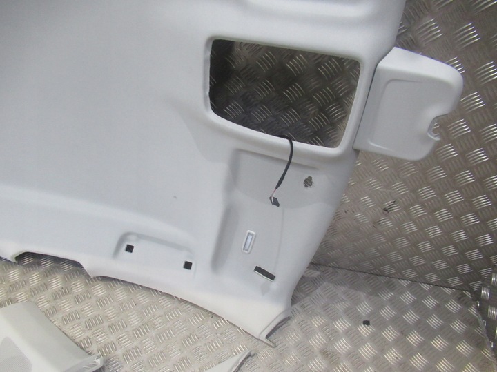 фото №14, Audi q3 83a suv потолок стойки обивка светлая комплект