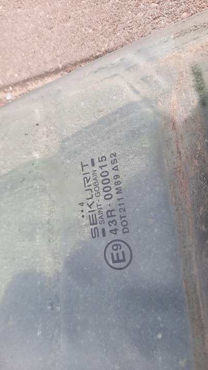 фото №2, Стекло дверь правый перед citroen berlingo 1.9d 04r