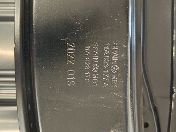 фото №11, Vw id4 - капот крышка двигателя чёрная