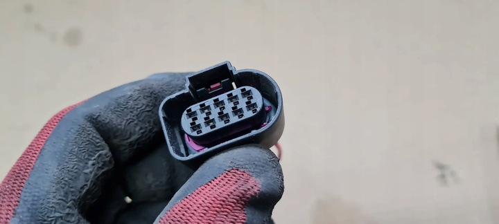 фото №6, A6 c7 4g рестайлинг штекер разъём 4h0973715a a4 b9 8w a5 q5 80a q7 4m