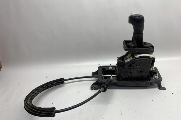 фото №8, Механизм изменения коробки передач vw jetta mk7 5q1713023bs 1.4l бензин 110kw 2019
