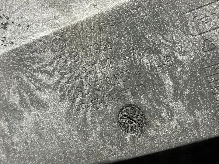 фото №9, Vw touran 5ta бампер зад 5ta807421 ab