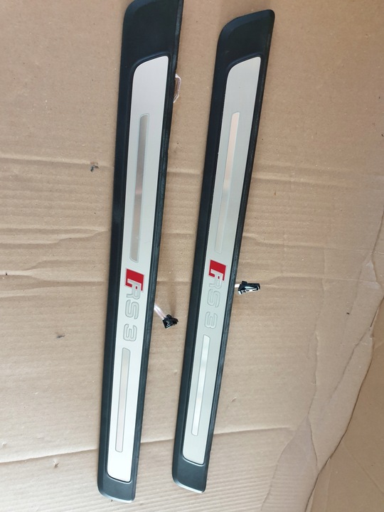 фото №1, Планка пороговая audi rs3 8v4947418b 8v4947417b