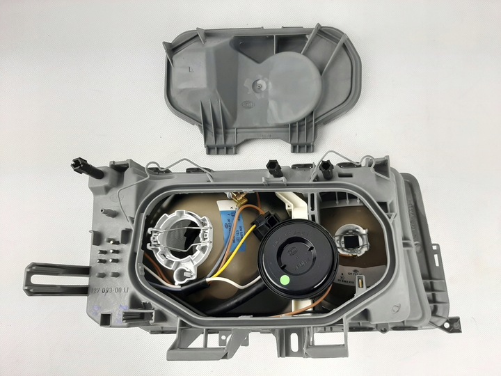 фото №10, Фара левый mercedes 190 w201 1982-1993 оригинал hella 1ej004070-071