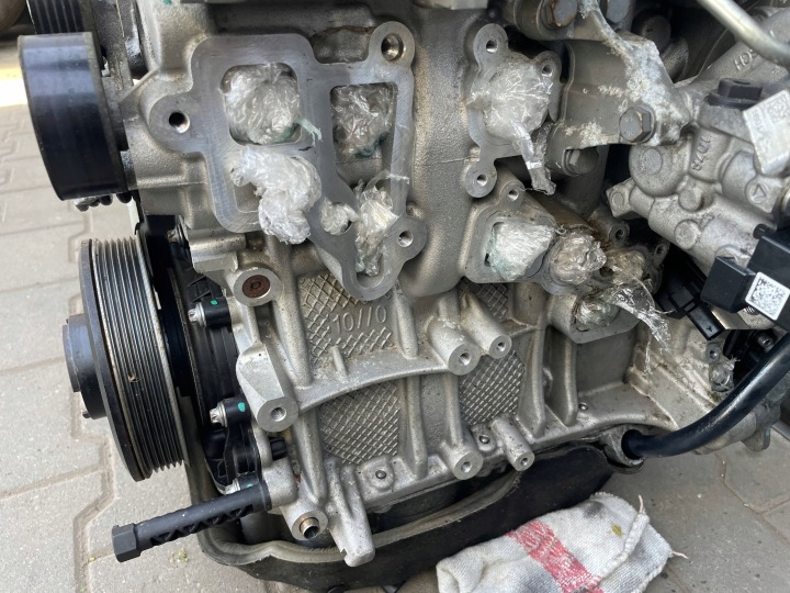 фото №7, Bmw 2 f45 1.5 двигатель система топливный bosch b37c15a 35 tys