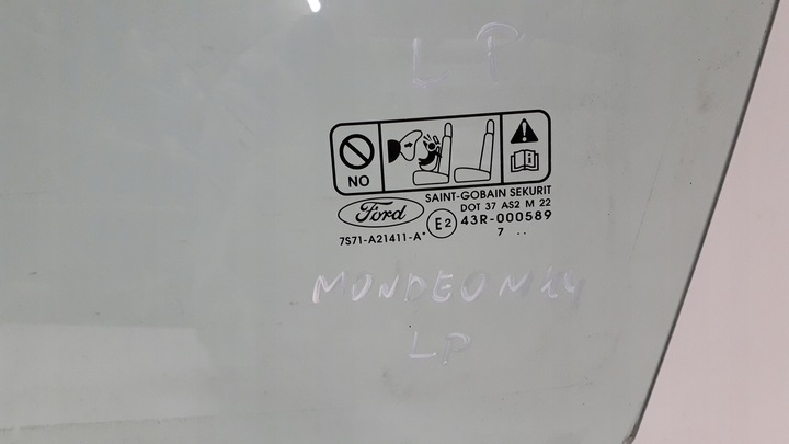 фото №2, Ford mondeo mk4 стекло левая перед ..7