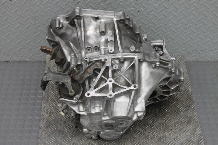 фото №7, Коробка передач 6 коробки передач 2wd toyota rav4 iv 2.0 d4d 12-15