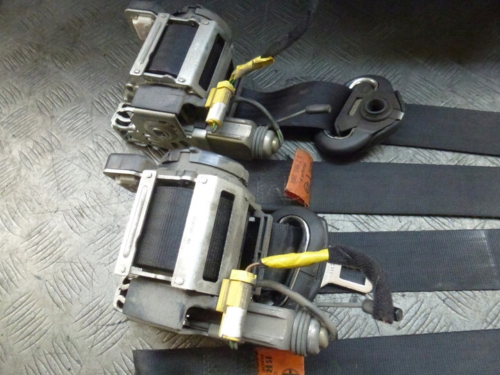 фото №8, Панель консоль подушки натяжители alfa gt 03-10 kpl