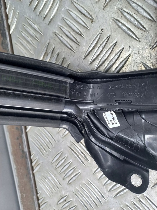 фото №15, Audi a5 2018 зад сторона правая резиновая прокладка дверь задних