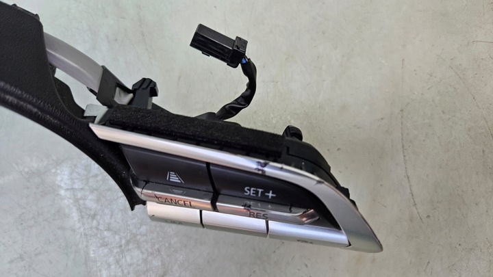 фото №8, Mazda 3 bp iv 19r кнопки керування керування кермо