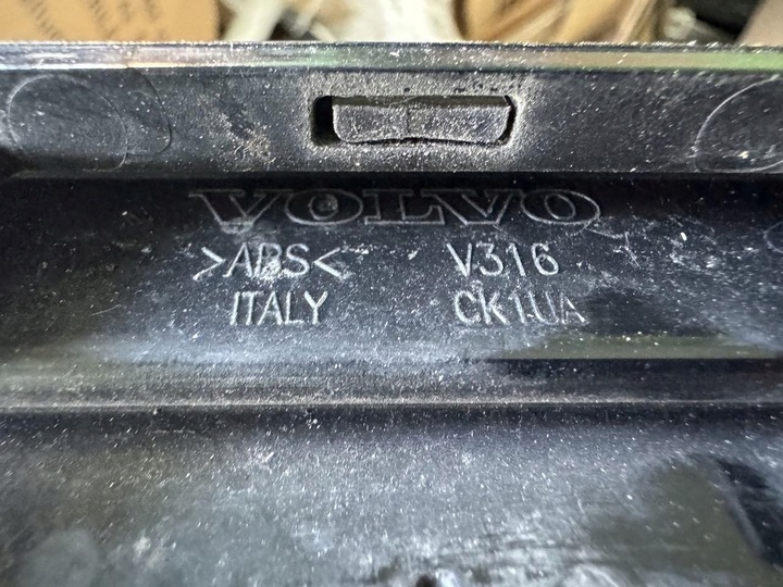 фото №13, Решітка решітка радіатора volvo xc40 xc 40 r design 17-