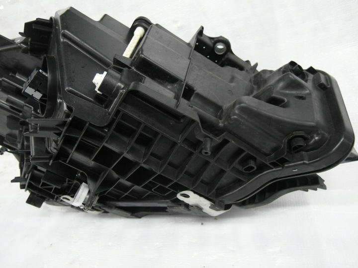 фото №8, Bmw 3 g20 рестайлинг laser синяя идеальная лампа передняя левая 9450801-04 nr72