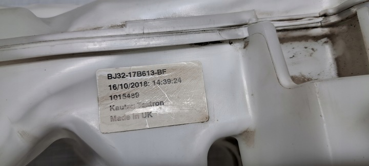 фото №9, Land rover evoque бачок склоомивача bj32-17b613-bf