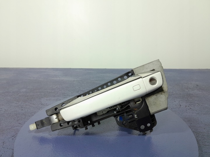 фото №1, Audi a6 c7 ручка дверь левый перед keyless go pin 2 ly9c 4h1837885