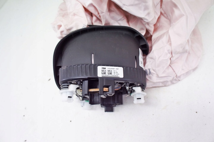 фото №7, Tw333 opel insignia b ^ подушка подушка руль 34210358f 39153852 eu ar