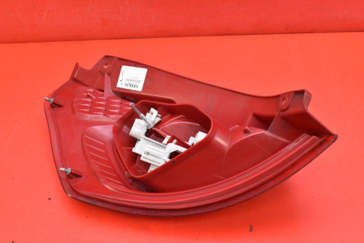 фото №6, Фара права зад задня 8a61-13404-a ford fiesta mk7 3d hb 06-10