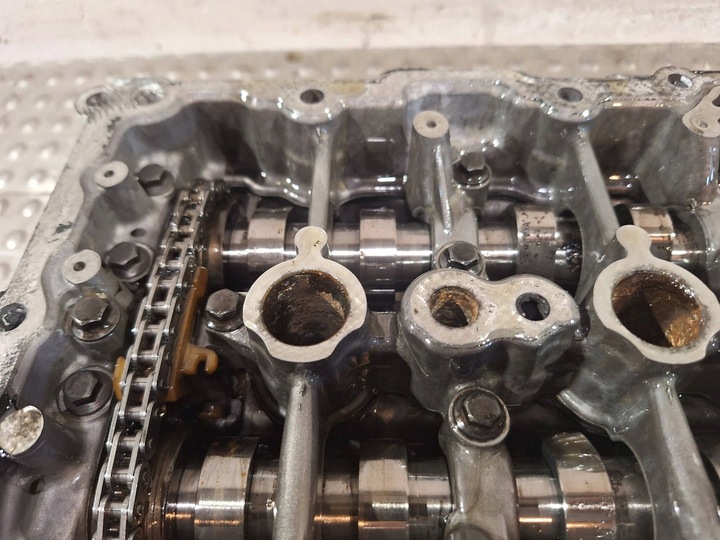 фото №7, Валы крышка клапанов 9812647280 berlingo iv partner iv 1.5 ehdi 18-