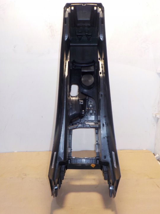 фото №9, Peugeot 308 1.2thp 2020r универсал туннель средний + подлокотник