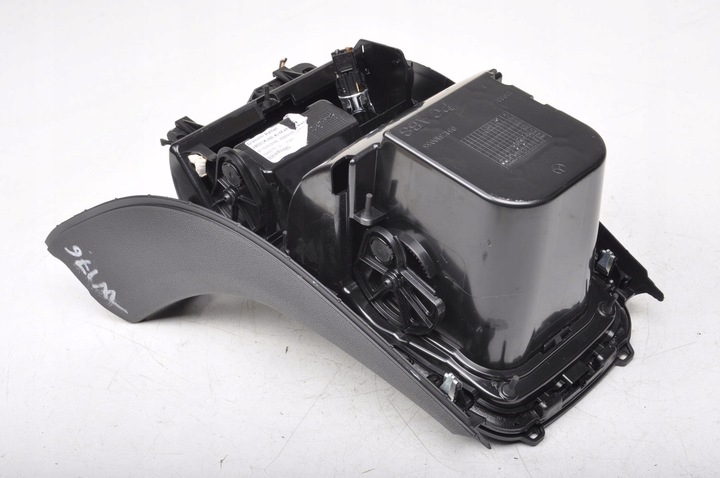 фото №7, Mercedes w176 бардачок туннеля a1766809700