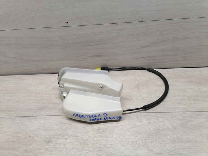 фото №1, Tesla модель 3 замок дверь левый зад - 1500674-01-b