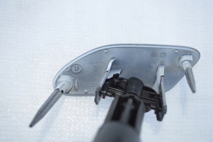 фото №3, Ford kuga mk3 распылитель лампы передний правой