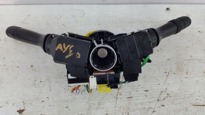 фото №6, Toyota aygo рулевой/подрулевой переключатель