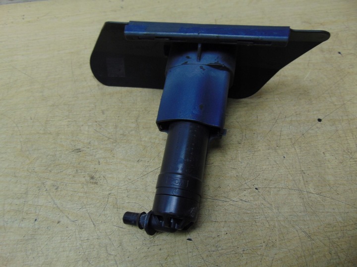 фото №9, Распылитель фара правые vw touran 2010-2015