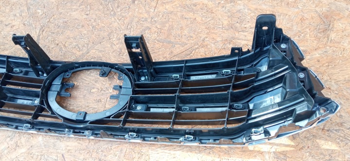 фото №10, Toyota hilux 15- решётка решётка бампера передней 53111-0k720