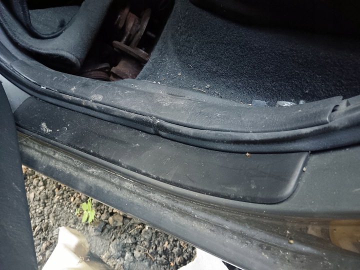 фото №16, Toyota corolla e12 2002-08 прокладка двері кузовна ліва права перед зад