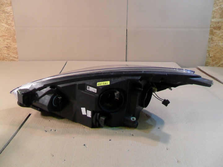 фото №10, Ford fiesta mk8 рестайлінг звичайна ліва led b479hl