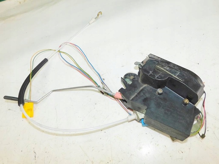 фото №8, Mercedes vaneo w414 2002r замок двері лівий перед