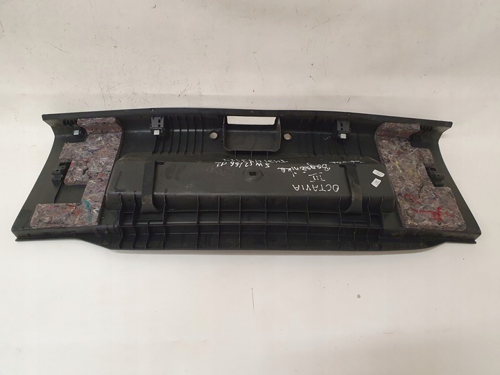 фото №7, Skoda octavia iii обивка крышки хэтчбек