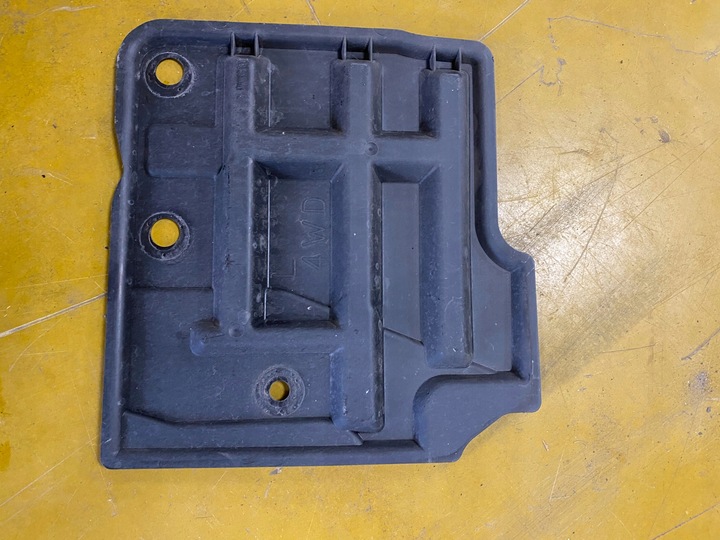 фото №3, Защита заглушка подкрылки левый перед infiniti qx70