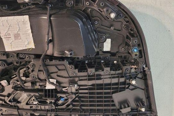 фото №10, Боковина передних правых дверь bmw 3 g20, g28 3602353 3.0l бензин 285kw