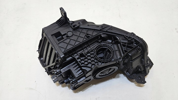 фото №8, Лампа правая перед передняя audi q3 83a полный led 83a941034