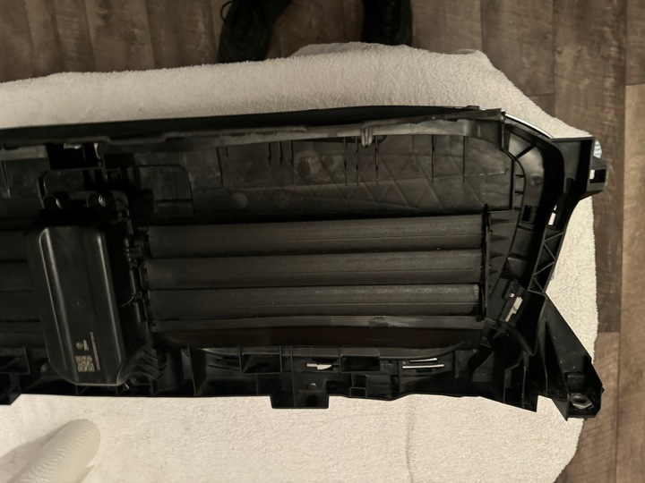 фото №8, Bmw ix3 g08 жалюзі ролета кермо повітря решітка радіатора оригінал