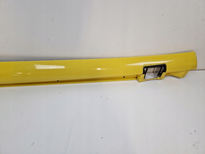 фото №3, Opel astra iv j gtc планка порогова накладка поріг права 13346648r