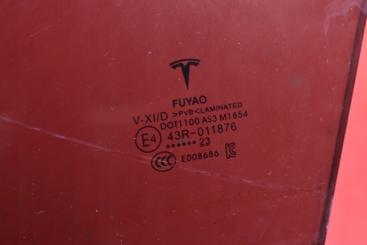 фото №6, Стекло боковая левая зад задняя tesla модель y 20-