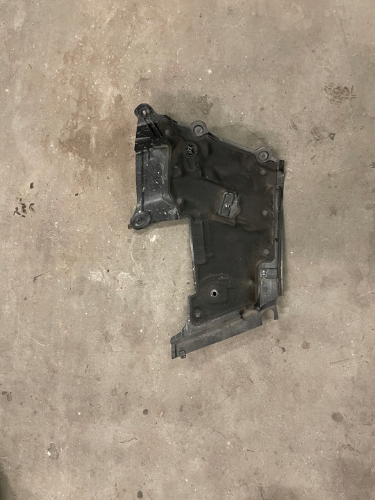 фото №1, Mercedes c w205 glc w253 защита стены перегородки