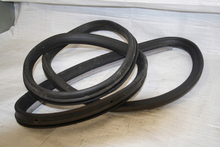 фото №5, Audi a4 b5 прокладка дверь зад правая левая сторона