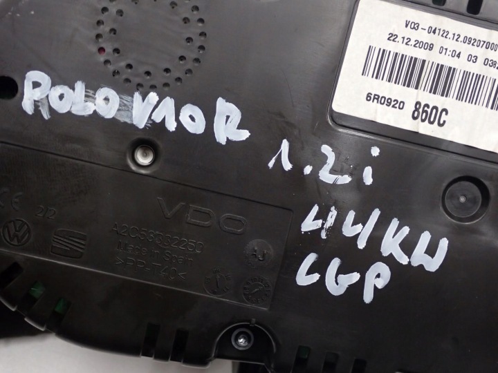 фото №10, Панель приборов европа 6r0920860c vw polo v 6r 6c 1.2i 10r
