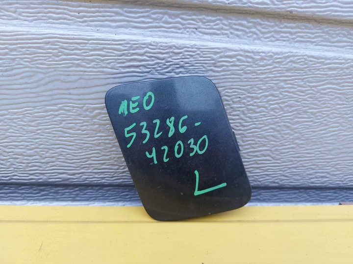 фото №1, Toyota rav4 iii заглушка фаркоп бампер 53286-42030