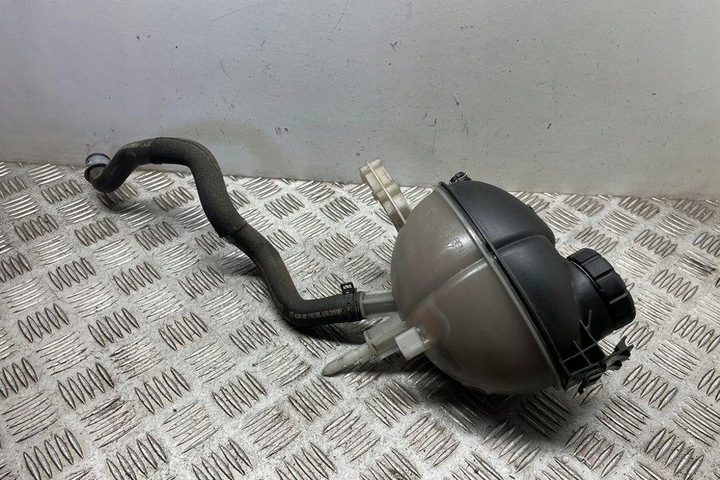 фото №6, Бачок расширительный mercedes-benz c w204 a2045000749 2.14l дизель