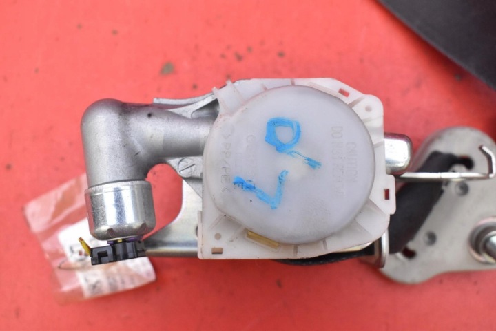 фото №5, Pas безпеки ліві перед натягувач eu 7t8310-p subaru forester iv 12-16