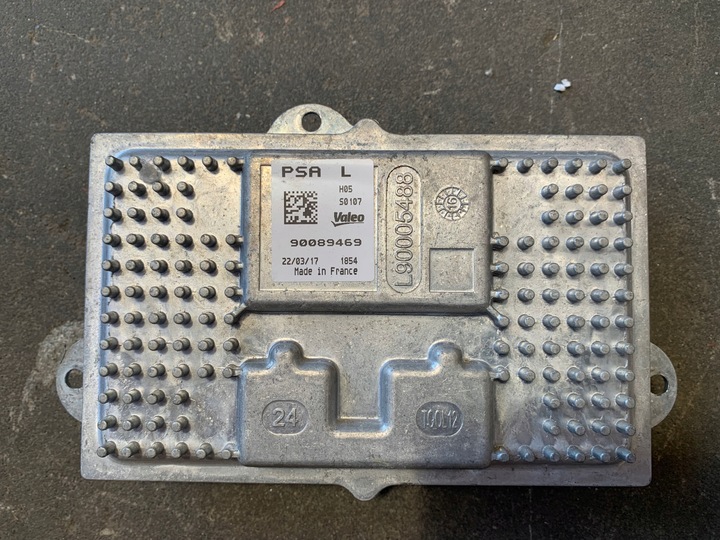 фото №1, Peugeot преобразователь модуль led 90089469