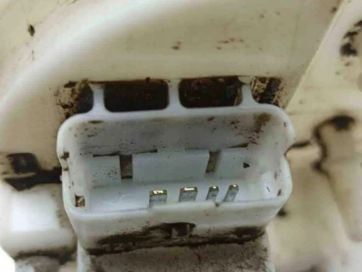 фото №7, Насос бак топлива fiat doblo mpv 263_ 51827144 1.6l дизель 77kw 2012