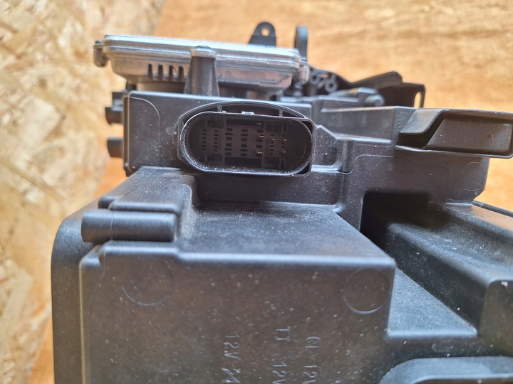 фото №10, Vw tiguan 2 ii 5nb рестайлінг iq повний led лампа права 5nb941082g комплектна