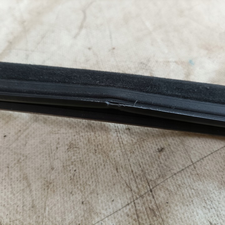 фото №13, Mazda 3 19- планка дверь правые перед хром usa